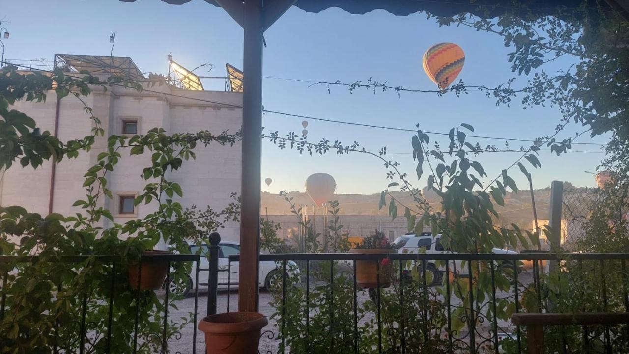Bed and Breakfast Cappadocia Elite Stone House Гореме Экстерьер фото